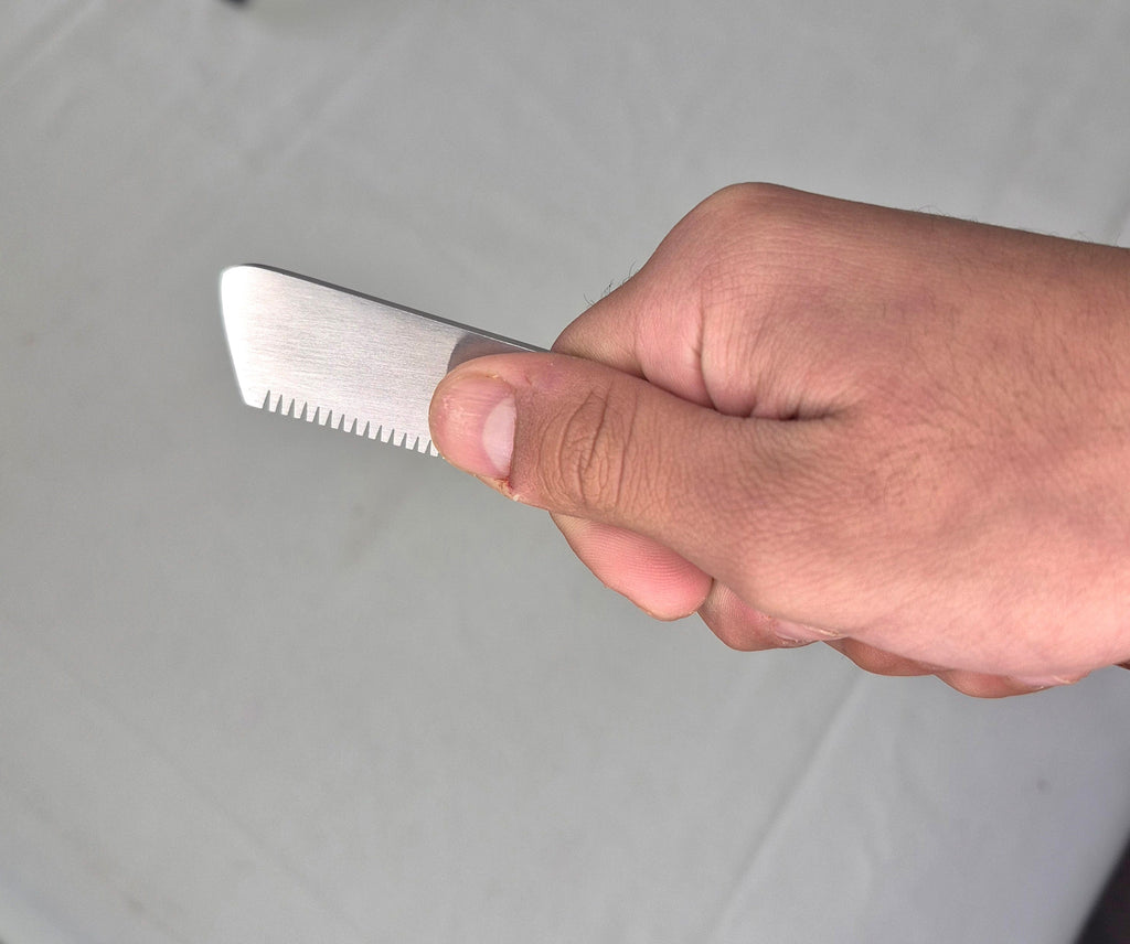 Pet Stripping Knife Right Handed (Medium)