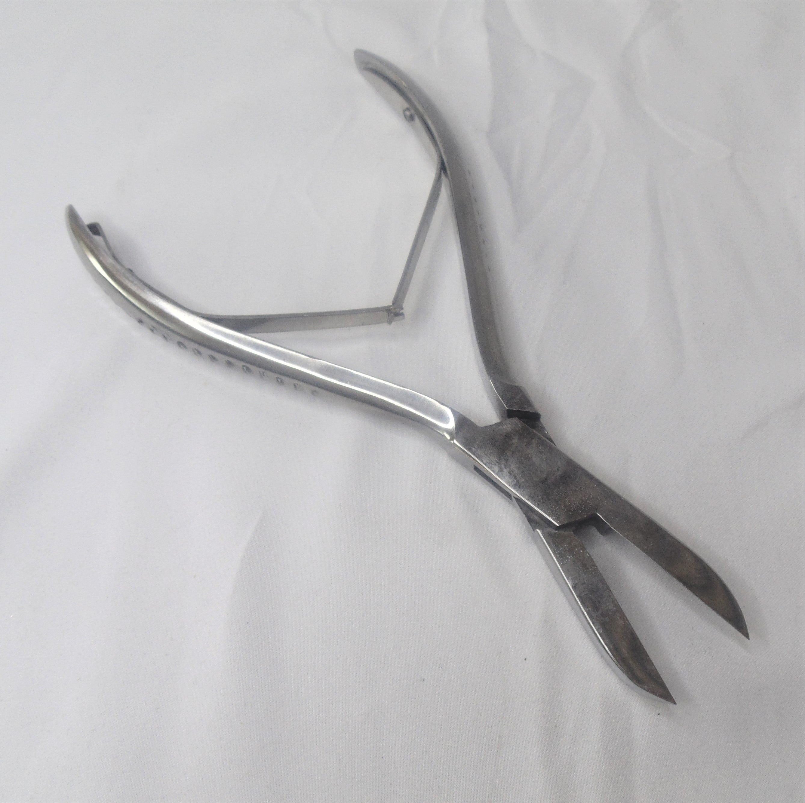 8”  coral cutting forceps straight (bone cutter)