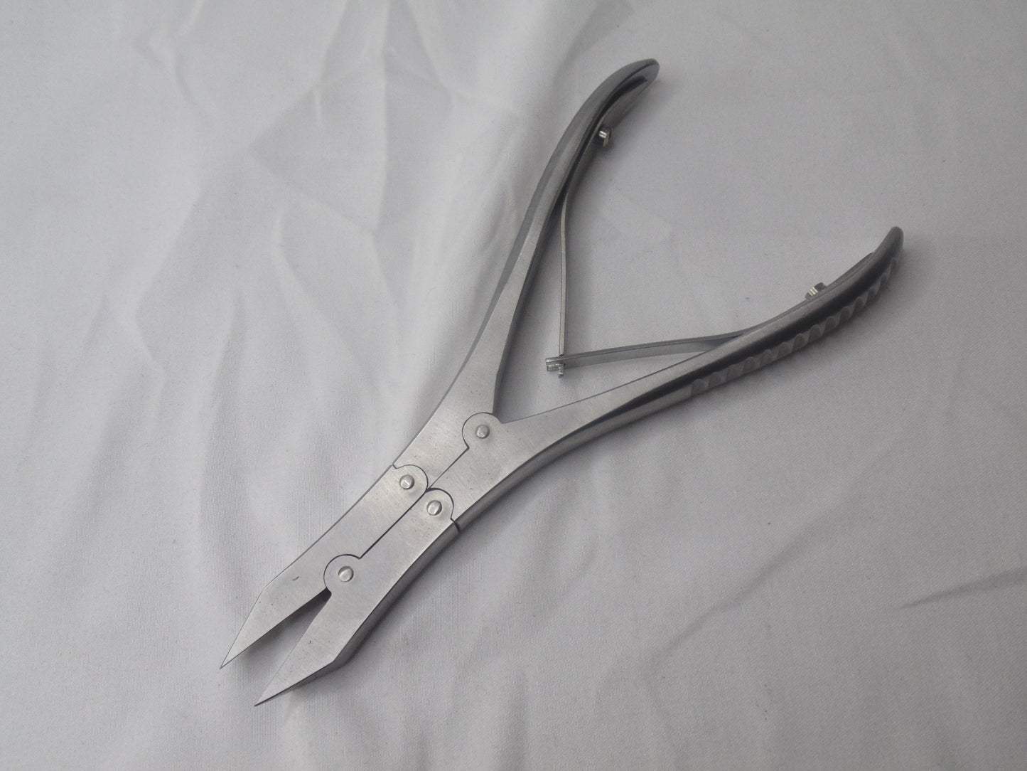Double Action Cutter 6" (available in 3 styles)