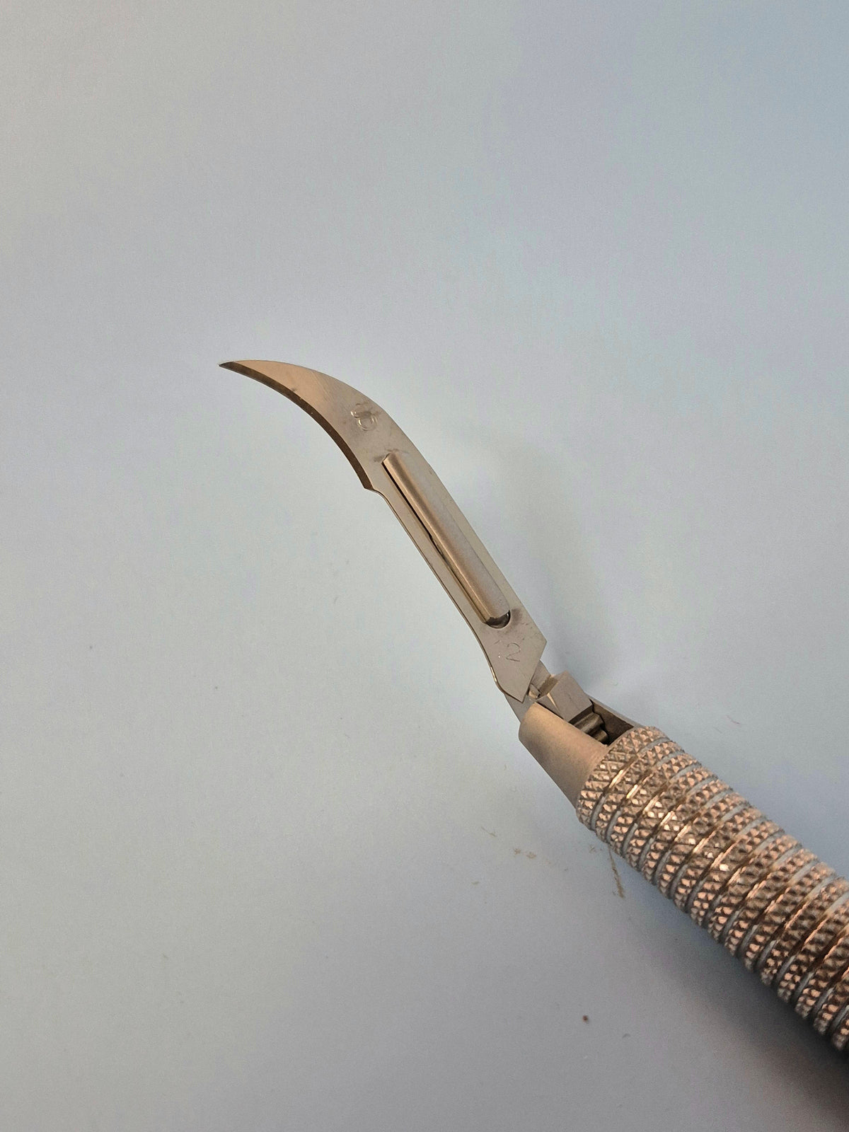 Rotating Scalpel Handle